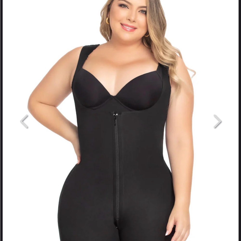 Elegant Black Shapewear Bodysuit